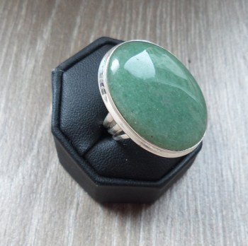 Zilveren ring gezet met brede ovale Aventurijn maat 18 mm